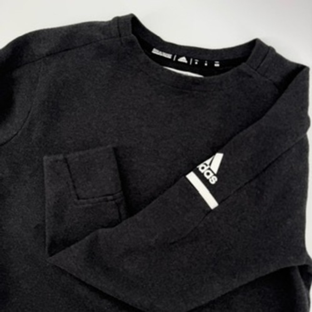 Adidas Womens Crewneck Sweatshirt Dark Grey Heather Logo Sleeve‎ Size M